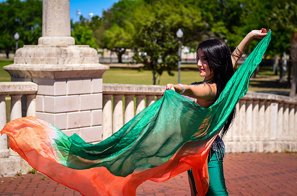 Dolores Vilar, excelente belly dancer!